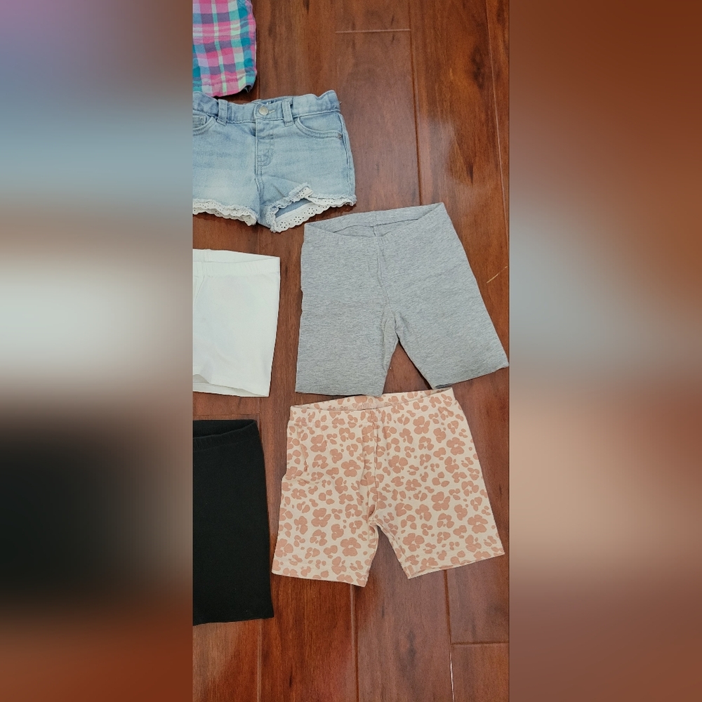 Girls shorts bundle - Picture 9 of 9